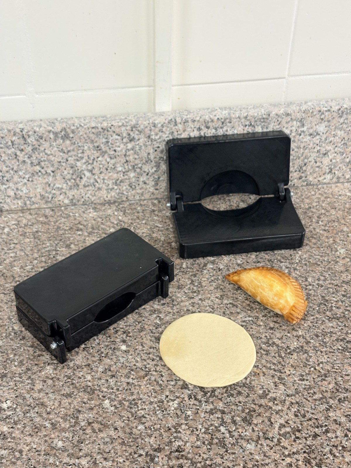 Moules à empanadas Croqe Empanadas — détail du moule après polissage chimique